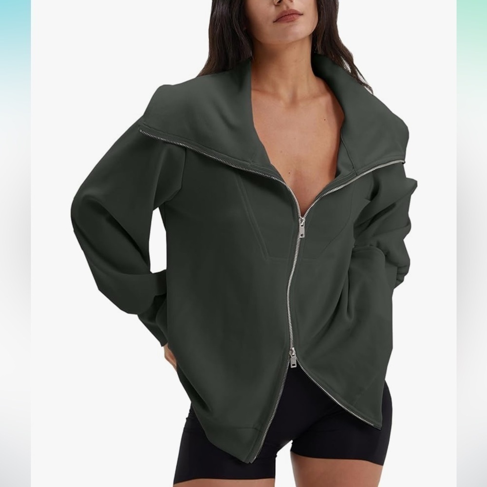 NWOT -  Women's Zip Up Oversized Sweatshirts Long Sleeve Collared Casual Jacket